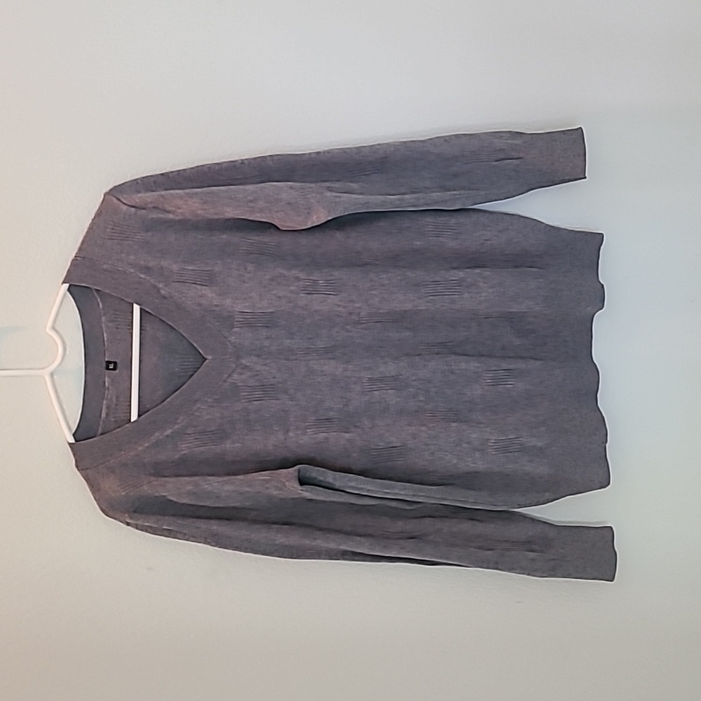 Classic Gray V-Neck Sweater with Long Sleeves